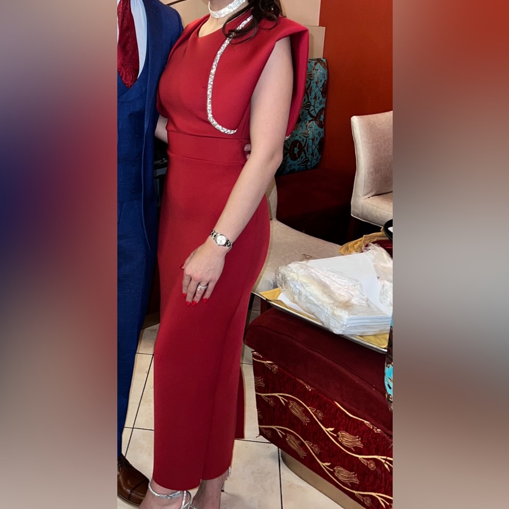 Red midi dress